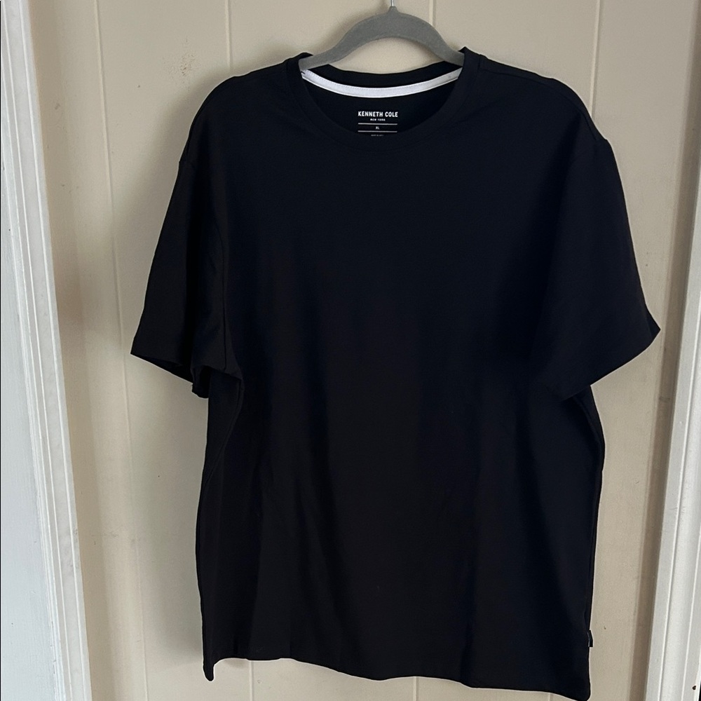 Kenneth Cole Men's Classic Black Tee